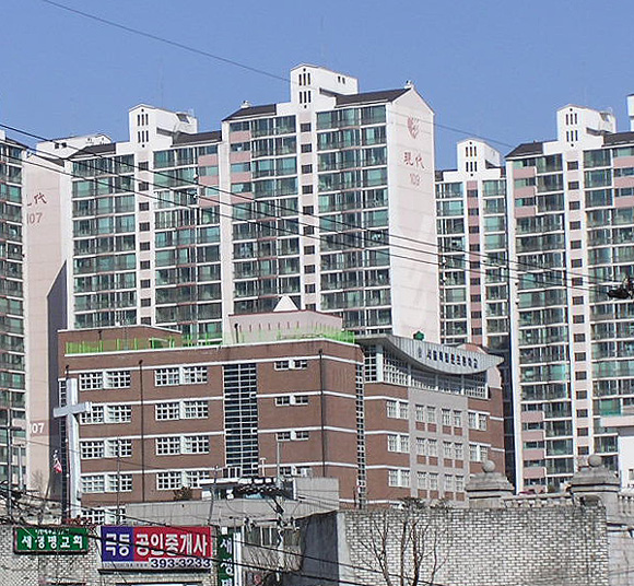 종로구인지? 서대문구인지? 무악동 현대아파트 + 독립문 초등학교 + 독립문 | 부동산뱅크 커뮤니티