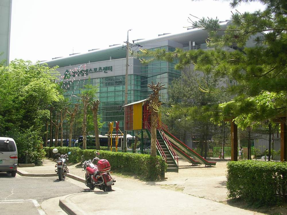 강북구 번동 주공4단지 - 웰빙스포츠센터, 단지내부 전경, 단지 초입 | 부동산뱅크 커뮤니티
