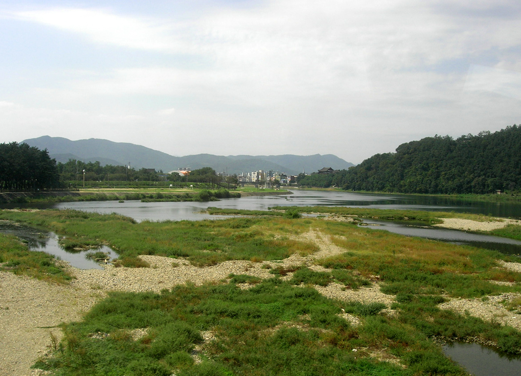 유유히 밀양강과 함께 사는 마음의 고향 삼문대우아파트 | 부동산뱅크 커뮤니티