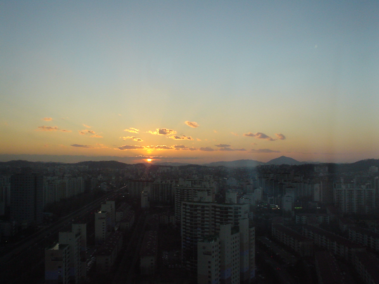 �ܺ����� - ��