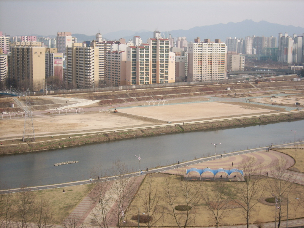 �ܺ����� - ��