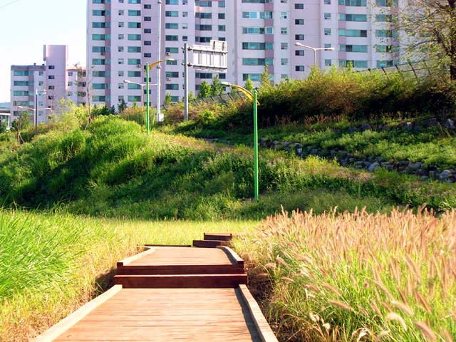 강남구 수서동 한아름 아파트와 탄천생태공원 | 부동산뱅크 커뮤니티